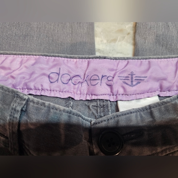 Dockers Women’s Gray Chino Pants Size 10M Straight Leg Stretch Classic Fit - Picture 3 of 8